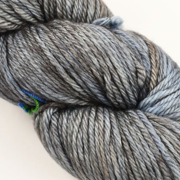 MadelineTosh Pashmina Worsted Yarn SW Merino Wool Silk Cashmere Rainwater - Picture 2 of 3